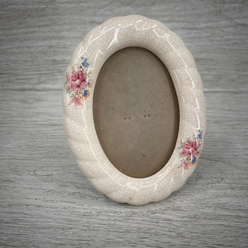 Vintage Style Oval Ceramic Floral Picture Frame Cream Scalloped Crackle‎ Glaze